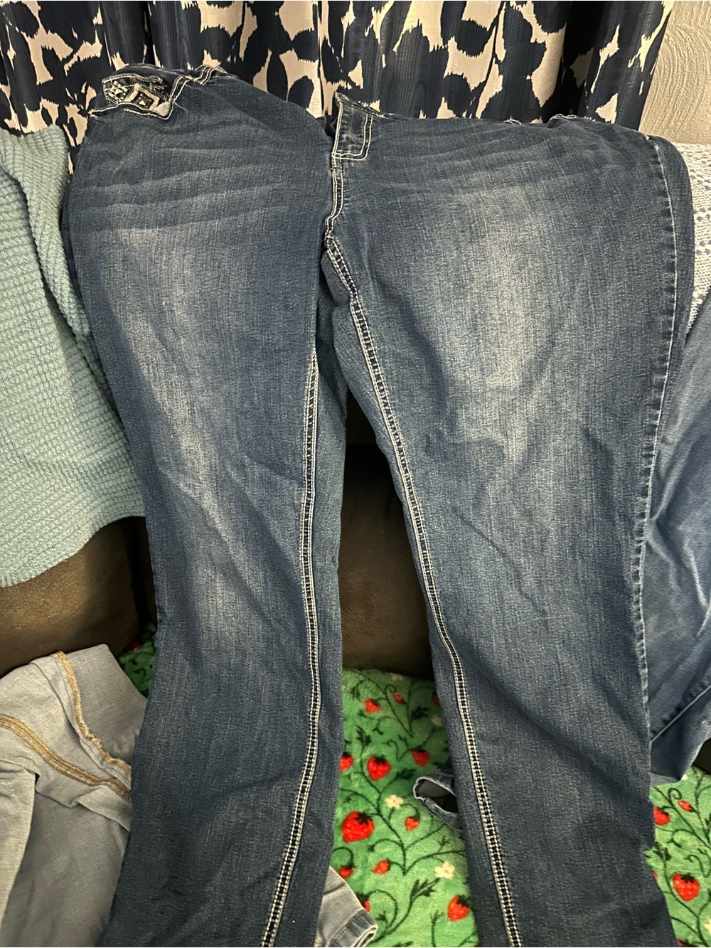 Women’s Dark Indigo Bootcut Jeans — Classic Everyday Fit